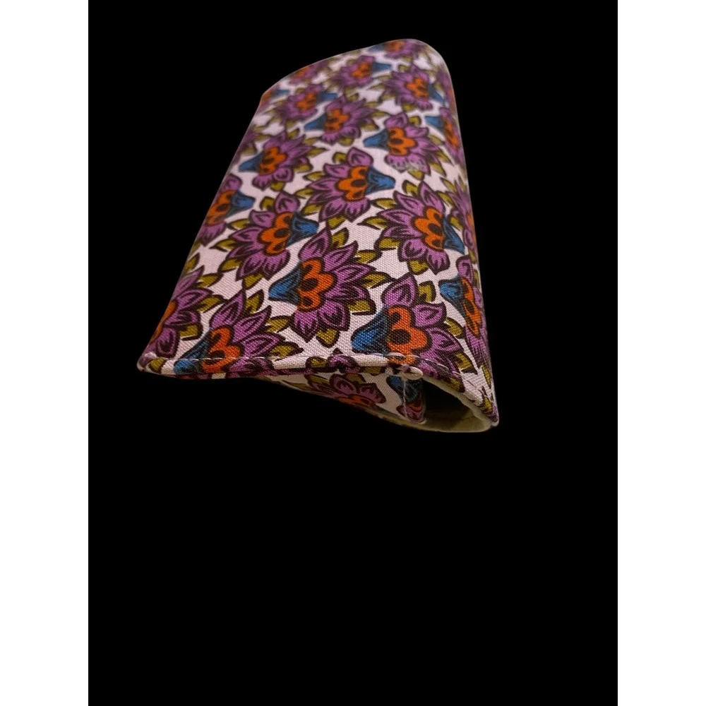 Vera Bradley Hard Eyeglass Case Purple Pink Floral Lotus Magnetic Closure